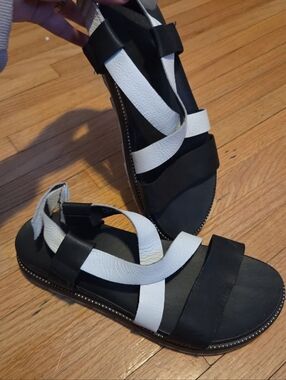 Sorel Black and White Women's Sandals